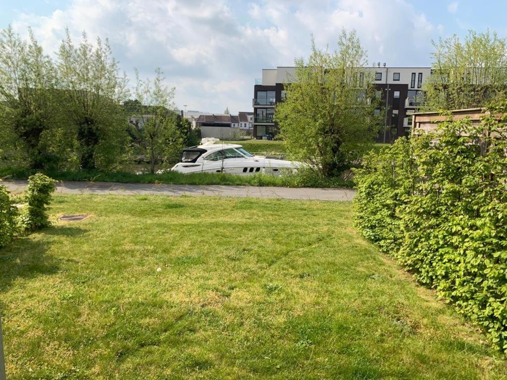 Residentie Pelikaan - View On The Leie